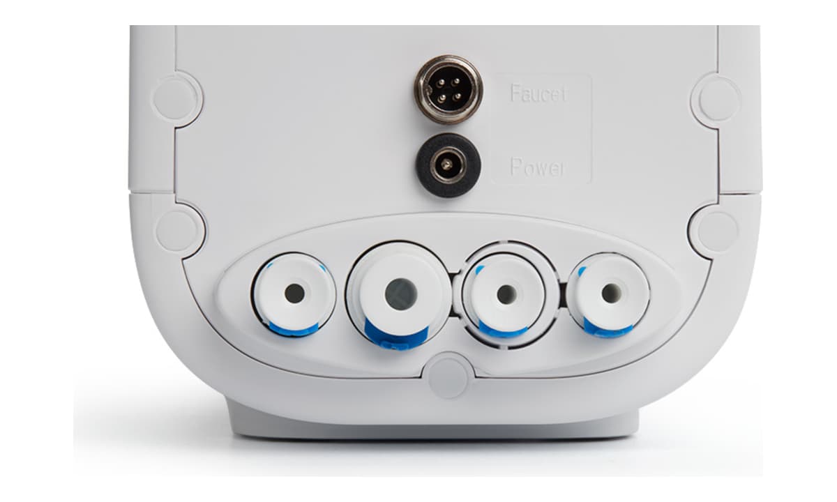 Detalle de las conexiones y sistemas de seguridad de PURE K25 Plus