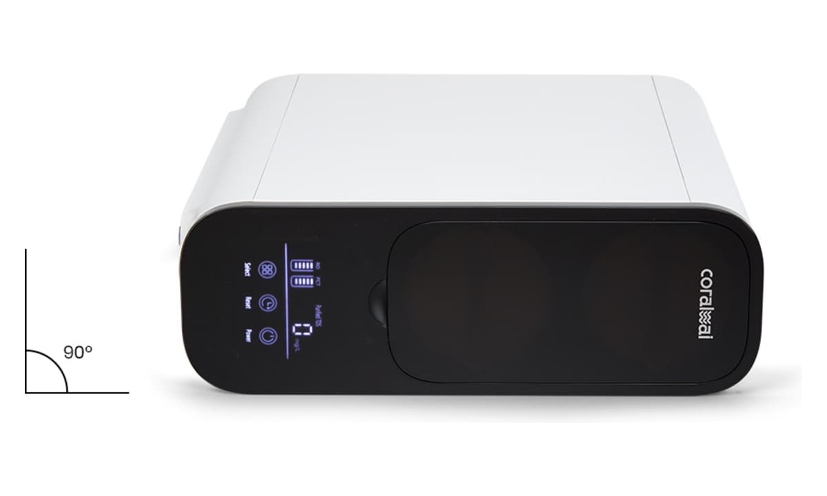 PURE K25 Plus colocado horizontalmente bajo el fregadero